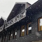 Granat Next To Lift