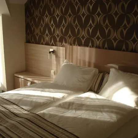 Granat Next To Lift By Bookvillabg Apartment