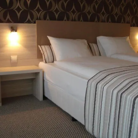 Granat Next To Lift By Bookvillabg * Bansko