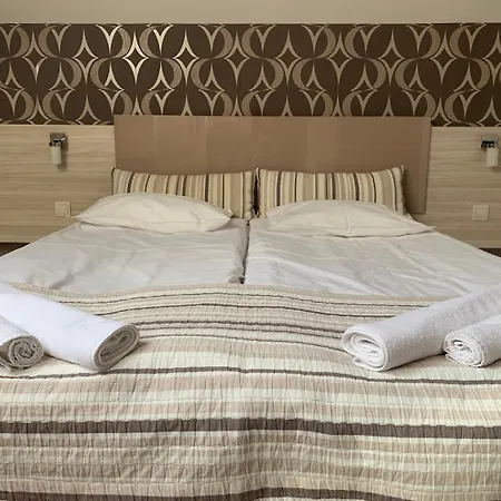 Granat Next To Lift By Bookvillabg Apartment *