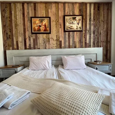 Granat Next To Lift By Bookvillabg Apartment Bansko