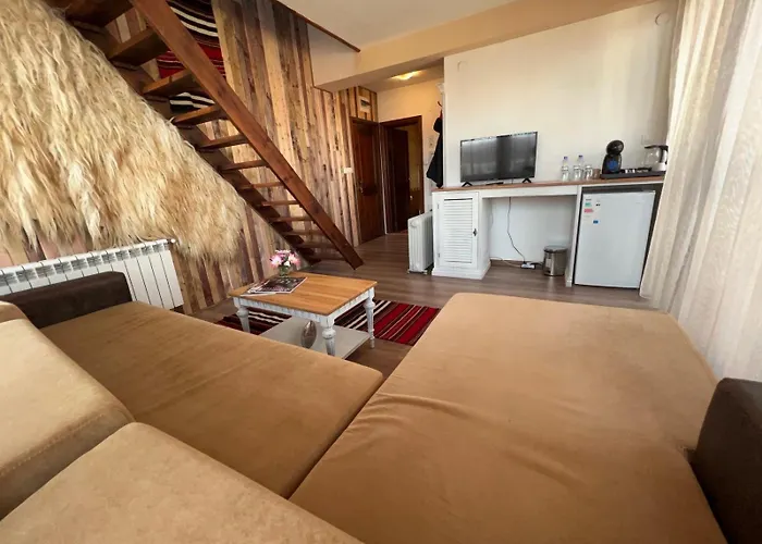 Granat Next To Lift *